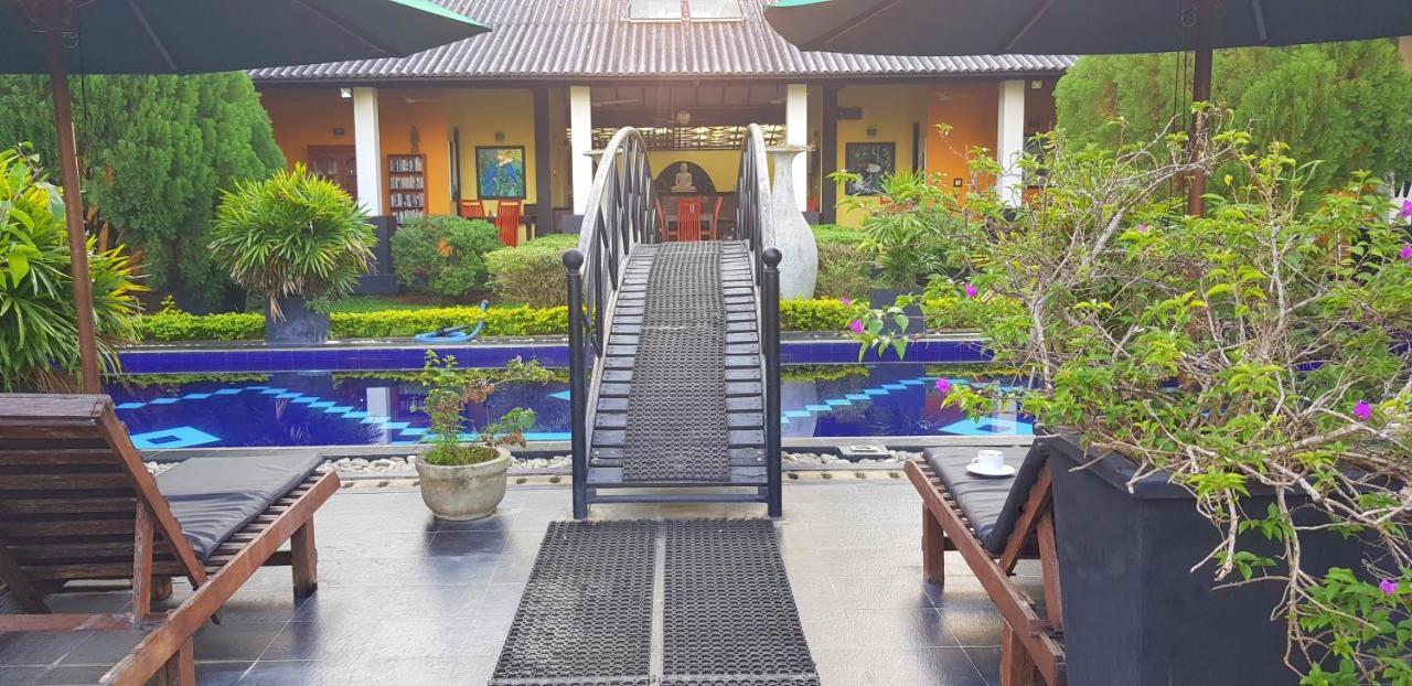 Flower Garden Lake Resort Tissamaharama Exterior foto